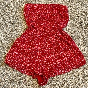 Hollister Strapless Romper w Shorts Red Floral M